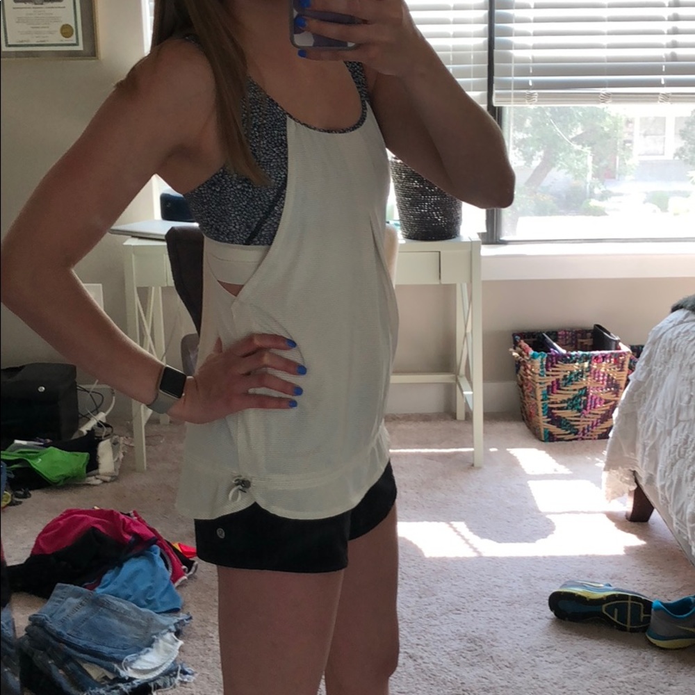 Lulu lemon top w/ built in sports bra